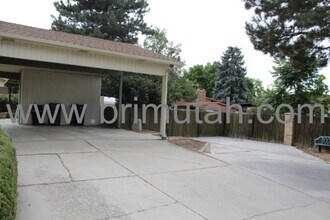 602 Pioneer Ave in Sandy, UT - Building Photo - Building Photo