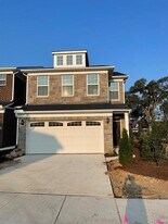 22470 Woodbridge Ln in Novi, MI - Building Photo