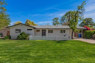 6631 N 12th Pl in Phoenix, AZ - Building Photo