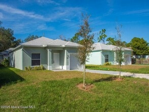2505 87th Ave in Vero Beach, FL - Building Photo - Building Photo