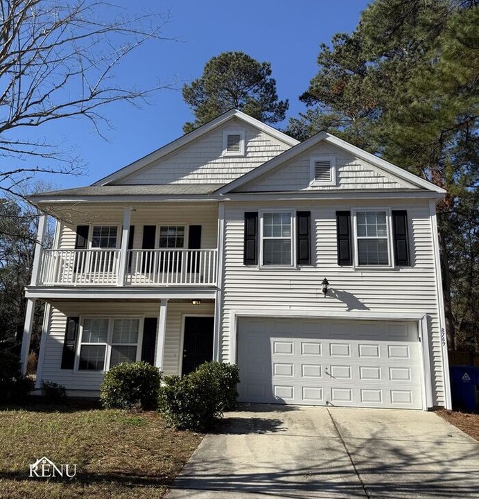 8769 Red Oak Dr in North Charleston, SC - Building Photo