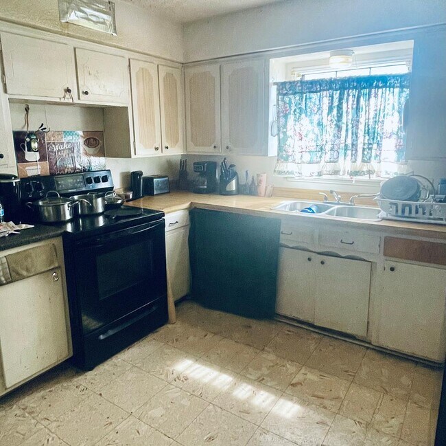 1409 E 23rd St in Odessa, TX - Building Photo - Building Photo