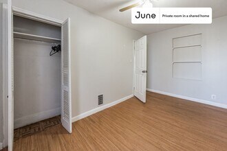 Room in Shared 3 bed/1 bath home in Cambridge, MA - Building Photo - Building Photo