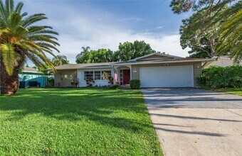 795 San Salvador Dr in Dunedin, FL - Building Photo - Building Photo