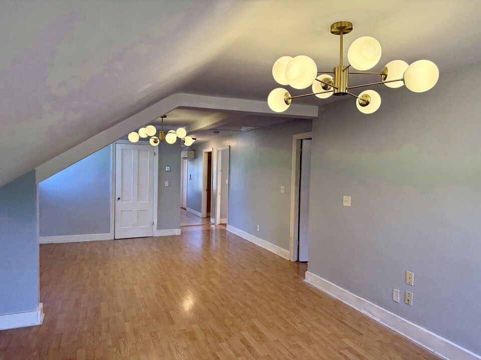 203 Howell St, Unit 3 in Providence, RI - Building Photo