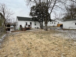 9526 Big Bend Rd in St. Louis, MO - Building Photo - Building Photo