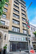 812 S Spring St in Los Angeles, CA - Building Photo