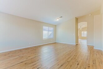 3951 E Kroll Ct in Gilbert, AZ - Building Photo - Building Photo