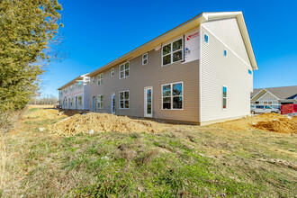 James Creek Townhomes in Ooltewah, TN - Building Photo - Building Photo