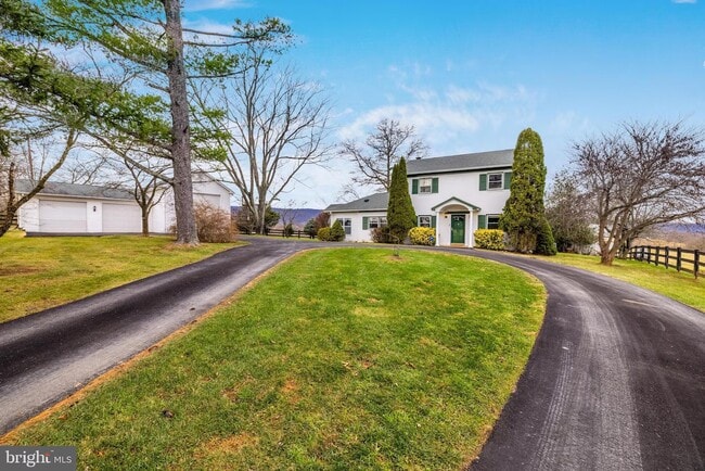 38768 Fry Farm Rd in Lovettsville, VA - Building Photo - Building Photo