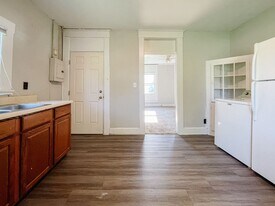 309 S McKinley Ave in Muncie, IN - Building Photo