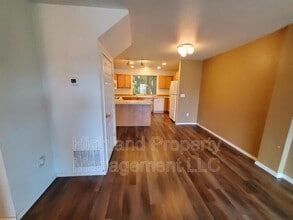 322 NE Whitman St in Pullman, WA - Building Photo - Building Photo