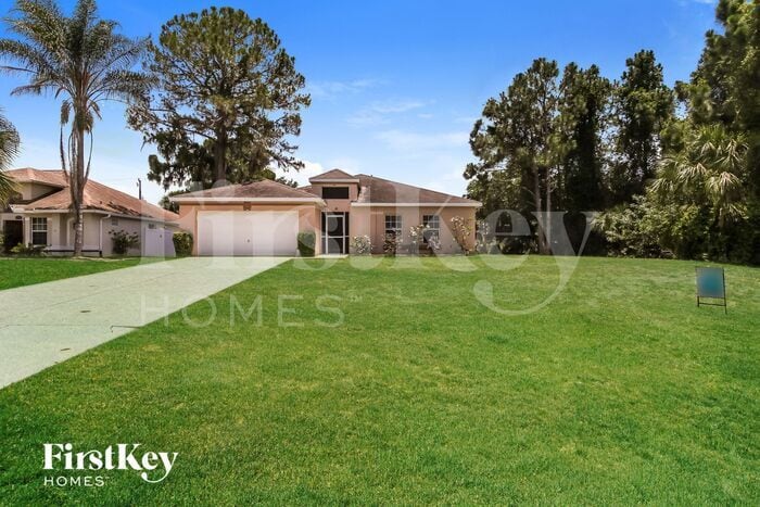 2531 W Price Blvd in North Port, FL - Building Photo