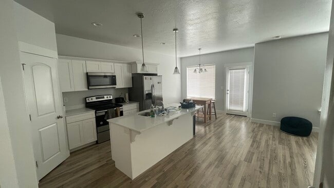 property at 16188 S Truss Dr