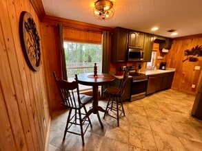 2162 SW Perry Ter, Unit Private Apartment in Stuart, FL - Foto de edificio - Building Photo