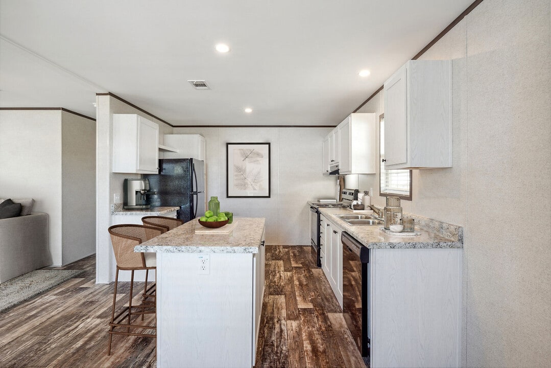 1065 Revere Ln in Kalamazoo, MI - Building Photo