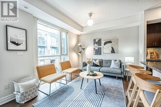 45 Sousa Mendes St in Toronto, ON - Building Photo - Building Photo