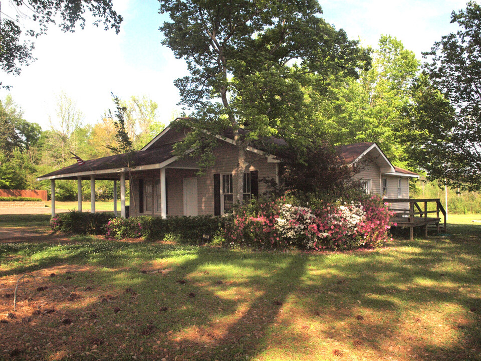 2504 Kavanaugh Rd in Ruston, LA - Building Photo