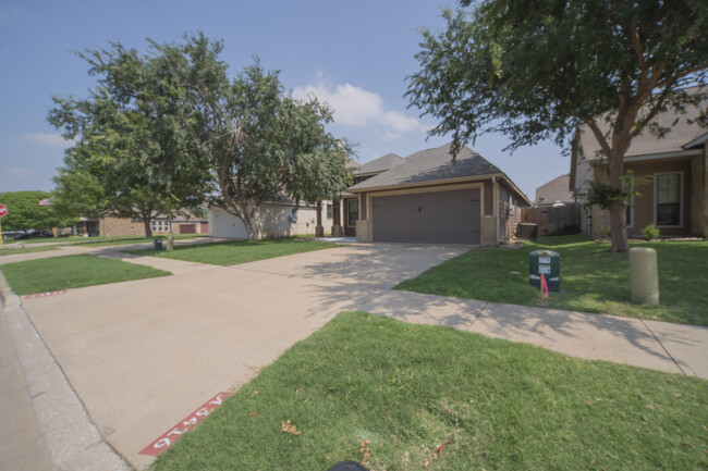 3416 Castleton Dr in Killeen, TX - Building Photo - Building Photo