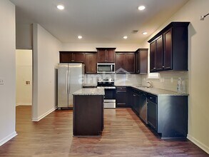 236 Addlestone Cir in Fountain Inn, SC - Building Photo - Building Photo