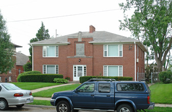 Jones Street Apartments in Omaha, NE - Building Photo - Building Photo