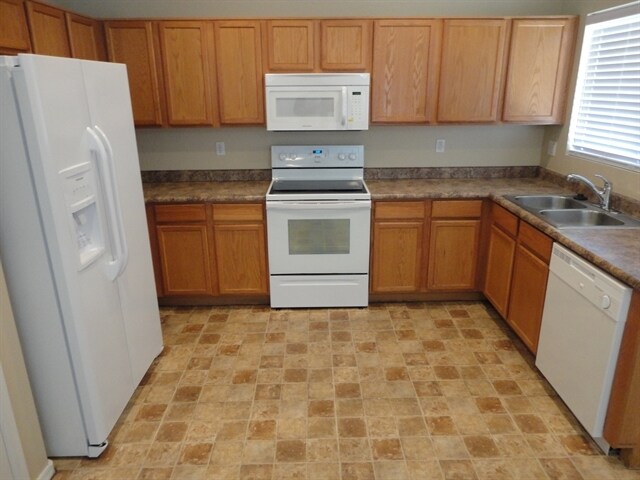 3537 W Paseo Way in Laveen, AZ - Building Photo - Building Photo