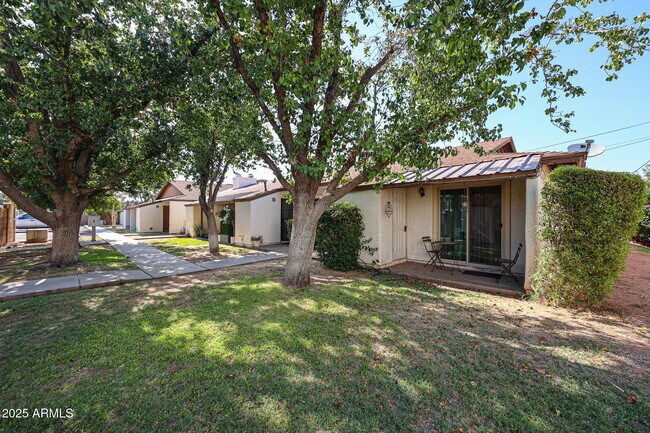 3135 N 38th St in Phoenix, AZ - Building Photo - Building Photo