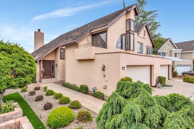 property at 1221 Bracebridge Ct