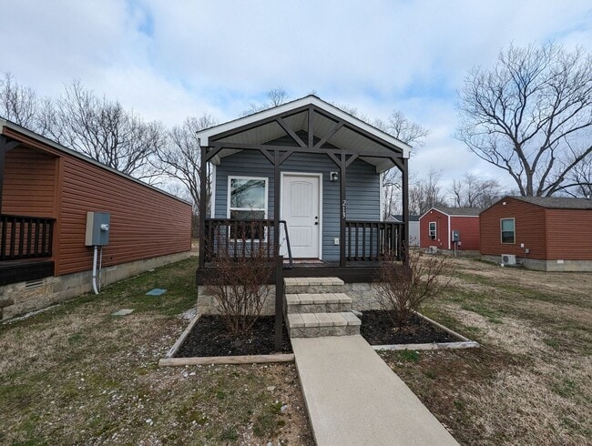 property at 213 W Wright St