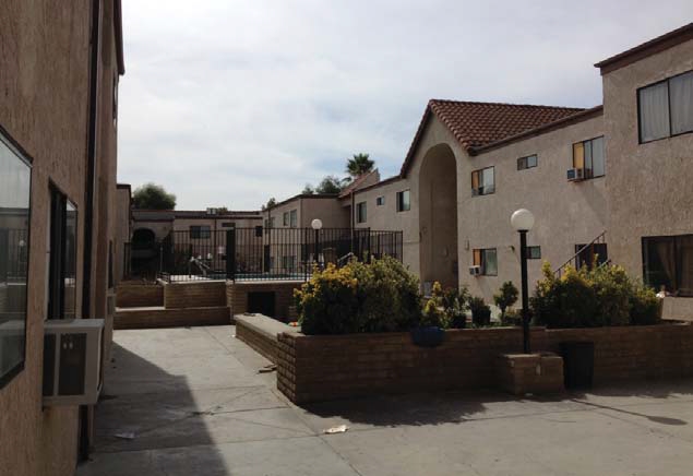 Clarita Terrace Apartments in Santa Clarita, CA - Building Photo - Building Photo