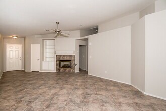 2118 Marathon Keys Ave in North Las Vegas, NV - Building Photo - Building Photo