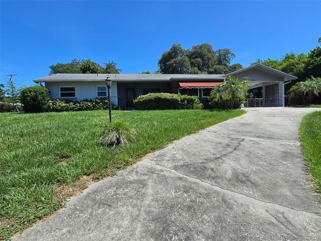 property at 507 Lake Lulu Dr