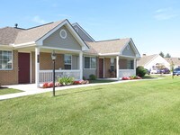 Building Photo - Shawnee Lakes Apartments in Lima, Ohio