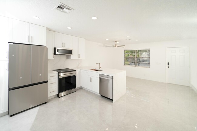 property at 2804 Duke Ln