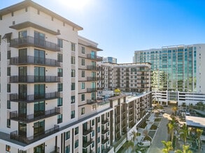 Cordelia in Sarasota, FL - Building Photo - Building Photo