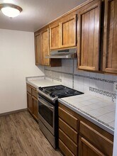 7252 Florin Mall Dr in Sacramento, CA - Building Photo - Building Photo