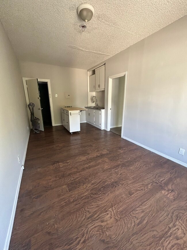 1725 Glendale Blvd, Unit #4, Unit #4