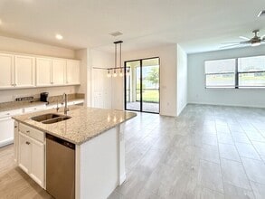 11305 Shady Blossom Dr in Ft. Myers, FL - Building Photo - Building Photo
