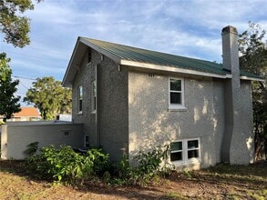 302 W Wall St in Frostproof, FL - Building Photo - Building Photo