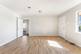 4637 Carmen St in Houston, TX - Building Photo - Building Photo