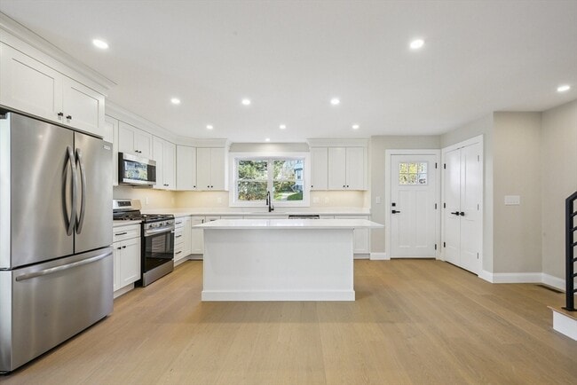 122 Stowe St in Fall River, MA - Building Photo - Building Photo