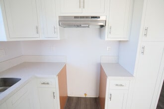 1231 E 53rd St in Long Beach, CA - Building Photo - Building Photo