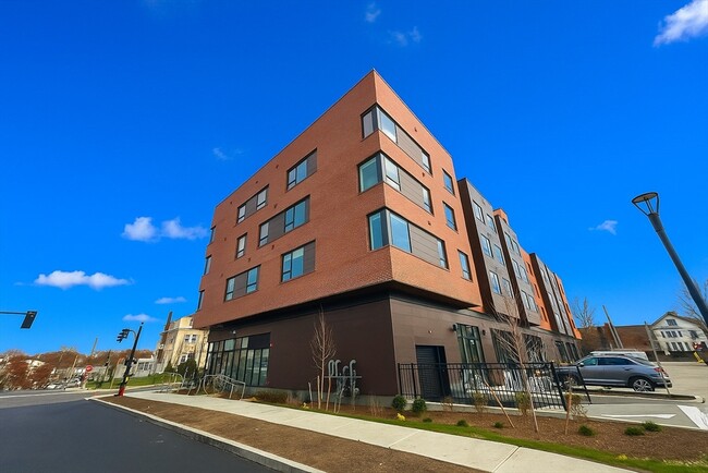 45 E Central St in Natick, MA - Building Photo - Building Photo