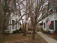 Creekwood & Heathwood Apartments in McMinnville, TN - Building Photo - Building Photo