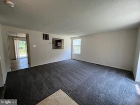 8826 Chesapeake Lighthouse Dr in North Beach, MD - Building Photo