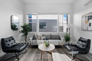 1638 Elm Ave in San Diego, CA - Building Photo