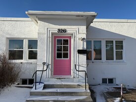 326 5th Ave SE in Cut Bank, MT - Building Photo