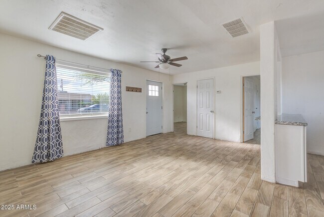 409 N Delaware St in Chandler, AZ - Building Photo - Building Photo
