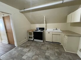 1236 C St in Lincoln, NE - Building Photo