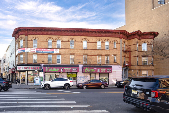 1422 Flatbush Ave in Brooklyn, NY - Foto de edificio - Building Photo